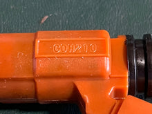 Load image into Gallery viewer, f 115 hp Yamaha FUEL INJECTOR 68V-8A360-00-00 CDH210 four stroke TESTED