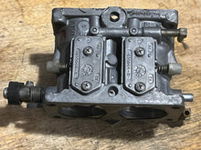 Charger l'image dans la galerie, 200 175 150 hp Mercury CARBURETOR SET WMH 16-1 16-2 16-3 top 3308-9672A44 3311-818650A4 818650A52, center 3308-9672A45 818650