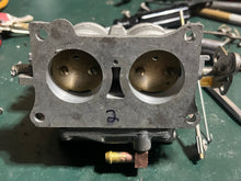 Load image into Gallery viewer, 150 hp Johnson Evinrude CARBURETOR SET 0389990 389991 389992 Two Stroke 1979 body# 324955, LINK PIN THROTTLE ARM 0387378, LIN