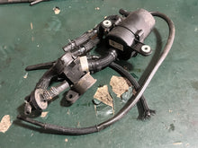 Load image into Gallery viewer, DF 30 hp Suzuki VST SEPARATOR 15600-94L00 FUEL COOLER 15770-94L00 four stroke 2015-2024 (Copy)