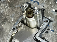 Charger l'image dans la galerie, 150 - 300 hp Yamaha 68F-14182-01-00 VST FLOAT CHAMBER COVER 60V-14182-01-00 PUMP LEAD WIRE 68F-82509-00-00 2000-2011 two stro
