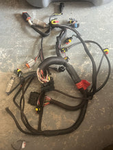 Load image into Gallery viewer, 30 25 15 hp Evinrude E-tec ENGINE HARNESS 0587061 two stroke 2017 AA AB AF