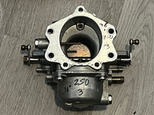 Charger l'image dans la galerie, 250 hp Yamaha CARBURETOR 3 61A-14101-03-00 two stroke 76 degree