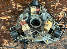 Cargar imagen en el visor de la galería, 40 50 hp Yamaha BASE ASSEMBLY 63D-85560-00-00 stator trigger Two Stroke 1995-1999
