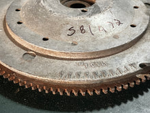 Charger l'image dans la galerie, 150 175 200 235 hp Johnson Evinrude FLYWHEEL 582403 0582443 0581483 stamped 583472 two stroke 1976-1982