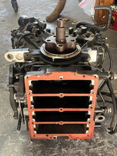 Load image into Gallery viewer, rebuildable 115 hp Evinrude e-tec CYLINDER CRANKCASE two stroke