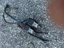 Load image into Gallery viewer, 250 225 hp Mercury TRIM HARNESS 826802A2 two stroke EFI 1994-1996