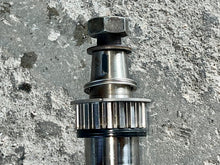 Charger l'image dans la galerie, 40 30 hp Mercury EFI CRANKSHAFT long 858507T04 four stroke 3 cylinder 2005