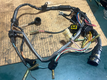 Charger l'image dans la galerie, F 50 hp Yamaha 64J-82590-10-00 engine wire harness 2001 tlrz t & f motors 4 cylinder Four Stroke 2001-2003 earlier # 62Y-8259