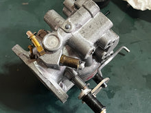 Cargar imagen en el visor de la galería, 1 sold july2026——40 50 hp Johnson Evinrude CARBURETOR SET 397064 395790 398318 396140 Two Stroke 2 Cylinder 1985-1993 also 39