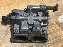Charger l'image dans la galerie, 200 175 150 hp Mercury CARBURETOR SET WMH 16-1 16-2 16-3 top 3308-9672A44 3311-818650A4 818650A52, center 3308-9672A45 818650