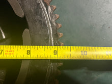 Load image into Gallery viewer, 70 50 60 65 hp Johnson Evinrude FLYWHEEL 513847 0584360 584360 0329267 FLYWHEEL NUT TWO STROKE 1992-2001