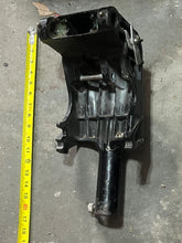 Charger l'image dans la galerie, DF 30 hp Suzuki 15” SWIVEL BRACKET 43111-94LA0-YAY four stroke 2018