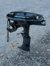 Cargar imagen en el visor de la galería, 4 hp Yamaha 6E0-45111-02-EK UPPER CASING midsection 4MSHR 1993 ‘88-93 TWO STROKE clamps 6E0-43111-01-EK 6E0-43112-01-EK
