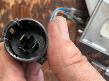 Charger l'image dans la galerie, 150 - 250 hp Yamaha ELECTRICAL RESISTOR 65L-85370-00-00 PLATE 65L-81915-00-00 Two Stroke OX66 1997-2005