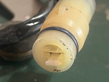 Charger l'image dans la galerie, 25 30 hp Mercury EFI Fuse CABLE ASSEMBLY 898101077 FUSE-20 AMP 853814002 bracket 898101050 four stroke
