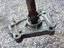 Load image into Gallery viewer, DT 115 140 hp Suzuki 20” PUSH-aww PULL SHIFT MECHANISM rod 23110-94502 guide 25141-94510 collar 25205-94501 clutch cam 25311-