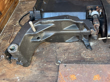 Cargar imagen en el visor de la galería, 90 hp Mercury MIDSECTION DRIVESHAFT HOUSING 8974A11 SWIVEL 1499-8710A4 8710A17 8710A20 8M0102865 STEERING ARM PIN 12079A3 120