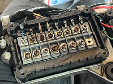 Cargar imagen en el visor de la galería, 115 130 hp Yamaha CDI UNIT switchbox 6E5-12 6E5-85540-12-00 with HARNESS RECTIFIER BRACKET two stroke 1984-1993