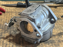 Load image into Gallery viewer, 90 hp Mercury WBE 108-3 3301-824854T20 Bottom Carburetor ELPTO 1999-2004 ELHPTO 1999-2004 two stroke OIL-INJECTED 75 hp Compa