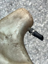 Load image into Gallery viewer, DT 90 100 hp Suzuki OIL TANK 69100-87E02 69200-87D05 two stroke 1989-1999