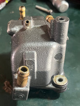 Charger l'image dans la galerie, DT 225 200 150 hp Suzuki Efi FUEL VAPOR SEPARATOR 15600-92E21-0EP, cover 1-line 15620-88D21-0ED two stroke 1988-99