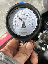 Cargar imagen en el visor de la galería, 30 Mercury Powerhead CYLINDER CRANKCASE four stroke 100psi cold