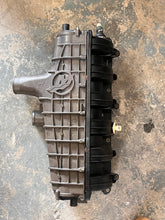Load image into Gallery viewer, 350 hp Mercury Verado CAC ASSY FUEL MODULE 8M0035200 8M0092462 END CAP 8M0046698 four stroke 200-400 hp compatible