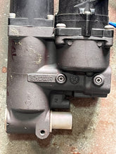 Cargar imagen en el visor de la galería, 50 40 hp Tohatsu Nissan POWER TRIM & TILT 3Z5S771500 two stroke 2002-2012