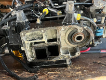 Charger l'image dans la galerie, 40 50 60 hp Evinrude e-tec CYLINDER CRANKCASE ASSY 5007396 two stroke 2008-up Aa Ab Af Ag