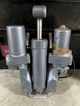 Cargar imagen en el visor de la galería, 90 70 60 hp Yamaha POWER TRIM & TILT 6H1-43800-17-4D 6H1-17 two stroke 2003-2009