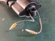 Load image into Gallery viewer, DT 225 150 hp Suzuki 33410-87D80 IGNITION COIL f6t532, 33510-87D20 SPARK PLUG CAP two stroke - OEM SUPER SIX ONLY
