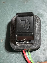 Charger l'image dans la galerie, f 150 175 200 225 hp Yamaha TRIM TILT SWITCH 704-82563-42-00 69J-82563-01-00 four stroke 2015-2024 some compatibility 25 40 5