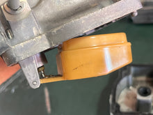 Cargar imagen en el visor de la galería, 50 40 hp Mercury CARBURETOR SET 823799T34 823799T35 823799T36 wme 93-1a 93-2a 93-3a 3 Cylinder Two Stroke 2005 Electric