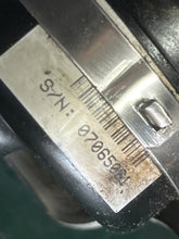 Load image into Gallery viewer, 135 - 300 hp Evinrude e-tec 5007849 OIL PUMP 0586860 PRESSURE SENSOR two stroke