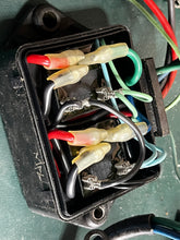 Charger l'image dans la galerie, 115 130 150 175 200 hp Yamaha electrical CONTROL RELAY 6G5-81950-01-00 two stroke 1987-1990 - Unit 2
