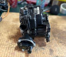Charger l'image dans la galerie, Mercruiser 2 Barrel Carburetor 3310-804622r02, Remanufactured, 5.0 5.7 Liter Gen 1998-04 804622R02 865961A02 3310804622R02 18