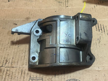 Charger l'image dans la galerie, 140 hp Tohatsu Nissan 3C7B051010 BRACKET STARTER MOTOR, two stroke outboard motors 2001-2005
