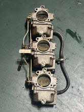 Cargar imagen en el visor de la galería, sold july2026—-70 hp Johnson Evinrude 313355 d2 d1 CARBURETOR w linkages, choke solenoid & plunger TWO STROKE oem 0393546 039