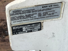 Cargar imagen en el visor de la galería, sale underway may2026—-150 200 hp Evinrude E-tec 20” MIDSECTION SWIVEL 0434691 STEERING ARM 5001766 5009614 EXHAUST HOUSING 0