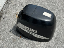 Cargar imagen en el visor de la galería, DF 115 90 hp Suzuki ENGINE COVER 61400-90814-0EP four stroke 2003-2009 some 140 hp compatibility