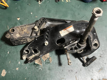 Charger l'image dans la galerie, DF 30 hp Suzuki STERN BRACKETS clamp stbd 41111-94LA0-YAY port 41121-94LA0-YAY CLAMP SHAFT tilt tube 41130-94LA0 four stroke
