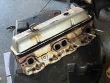 Cargar imagen en el visor de la galería, sold ebay aug2025——5.0 5.7 Liter OMC 1989 cylinder head #1 3853852 985431 Valve Cover 0986748 volvo