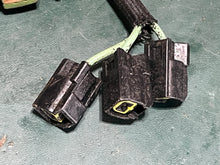 Charger l'image dans la galerie, 300 250 225 200 hp Yamaha HPDI STATOR 60V-81410-01-00 60V-81410-02-00 three connector Two Stroke 2000-2004 2005-2009 outboard