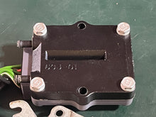 Charger l'image dans la galerie, f 225 hp Yamaha 69J-81960-10-00 voltage regulator & rectifier four stroke electrical 2003 200 225 hp single rectangular conne
