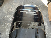 Cargar imagen en el visor de la galería, baffle parted out and sold—-damaged 200 225 hp Yamaha HPDI TOP COWLING 6P5-42610-00-NA two stroke 2005-2006 motor cover, engi