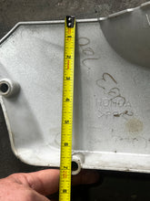 Cargar imagen en el visor de la galería, BF 200 225 hp Honda LOWER MOUNTING COVERS L 63731-ZY3-000ZA 63736-ZY3-000ZA four stroke 2002-2005 7” tall