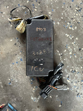 Cargar imagen en el visor de la galería, DT 150 200 hp Suzuki ICU f8t30281 32900-87d30 Ignition Control two stroke CARBURETED
