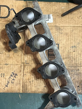 Charger l'image dans la galerie, f 100 90 80 hp Yamaha 67F-13641-00-94 MANIFOLD 1, DIAPHRAGM 67F-14369-00-00 1999-2003 four stroke