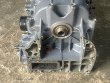 Cargar imagen en el visor de la galería, f 115 hp Yamaha mercury CYLINDER BLOCK with rotating assembly 68V-W009B-03-1S CRANKCASE 68V-15100-01-1S four stroke 2000-2003